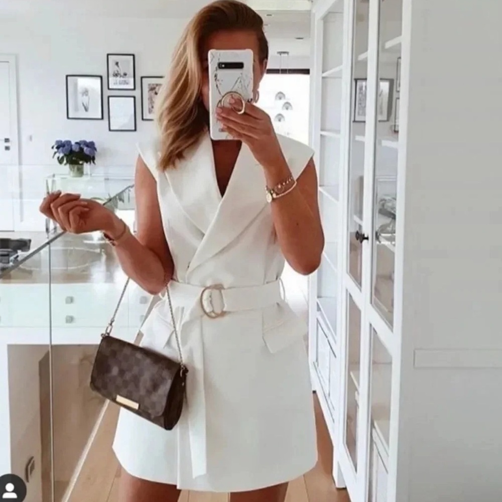 Zara LIMITED EDITION TIK TOK FAMOUS Belted White Vest  BlazerDress - Picture 5 of 12